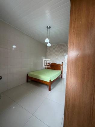 Casa com 6 Quartos à Venda no Luzia - Aracaju