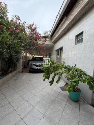 Casa com 6 Quartos à Venda no Luzia - Aracaju