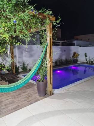 Casa Mobiliada com 4 Quartos à Venda no Condomínio Costa Marina, Aruana
