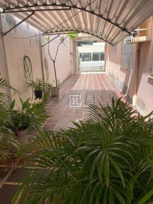 Casa com 4 Quartos e 4 Vagas à Venda no Bairro Suíssa, Aracaju