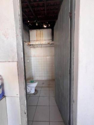 Ponto Comercial com 6 Salas e 4 Vagas à Venda no Salgado Filho