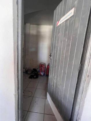 Ponto Comercial com 6 Salas e 4 Vagas à Venda no Salgado Filho