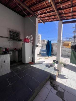 Ponto Comercial com 6 Salas e 4 Vagas à Venda no Salgado Filho