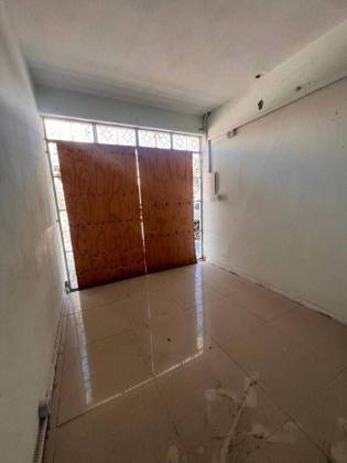 Ponto Comercial com 6 Salas e 4 Vagas à Venda no Salgado Filho