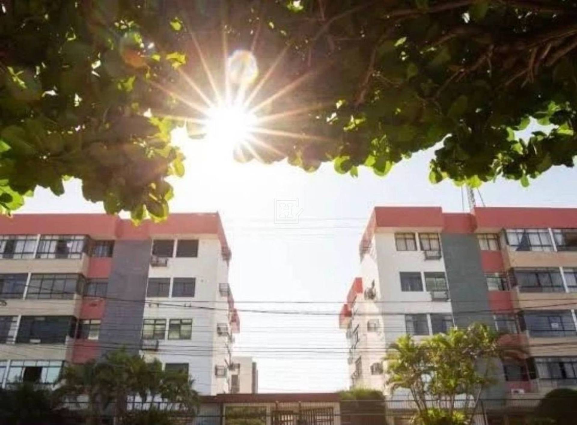 Apartamento com 3 Quartos à Venda no Residencial Corais, Atalaia