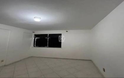 Apartamento com 3 Quartos à Venda no Residencial Corais, Atalaia