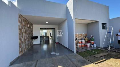 Casa com 3 Quartos, Área Gourmet e 2 Vagas à Venda no Robalo