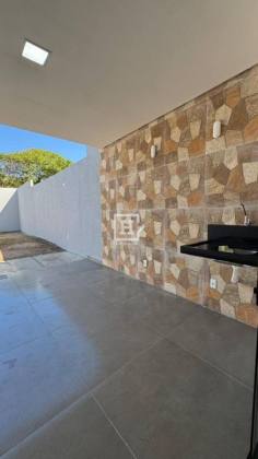 Casa com 3 Quartos, Área Gourmet e 2 Vagas à Venda no Robalo