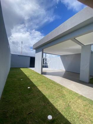 Casa com 3 Quartos, Área Gourmet e 2 Vagas à Venda no Robalo