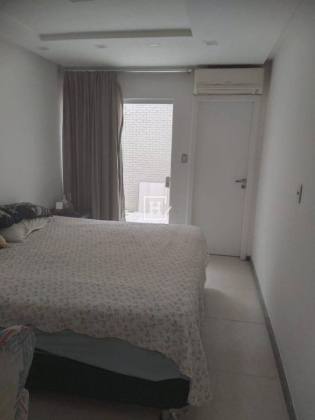 Casa com 3 Quartos à Venda no Condomínio Santa Felicidade Ville