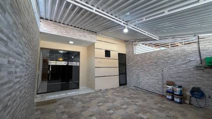 Casa no Portal Sudoeste | 120m² | 3 Quartos c/ Suíte | Energia Solar | 2 Vagas | R$ 250 Mil