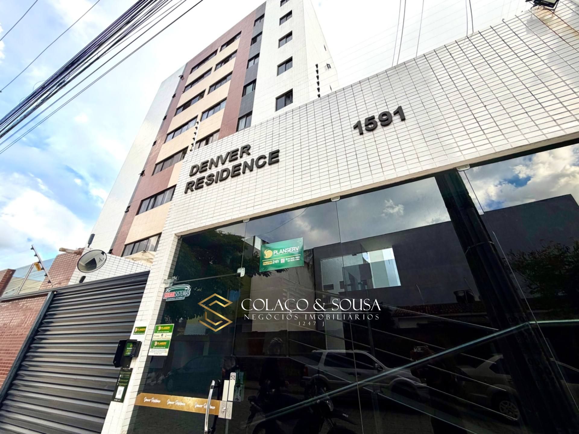 APARTAMENTO A VENDA/03 QUARTOS/01 SUITE/ 02 VAGAS DE GARAGEM NO CRUZEIRO