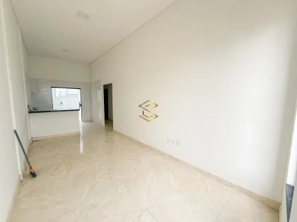Casa à venda no Village Sudoeste com 3 quartos e área gourmet, por R$ 365.000