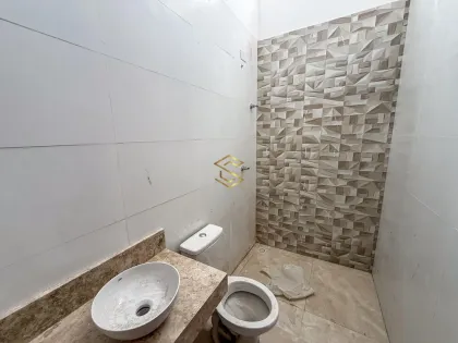 Casa à venda no Village Sudoeste com 3 quartos e área gourmet, por R$ 365.000