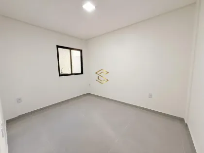 Casa 3 quartos com suíte no Monteville Residence Privê