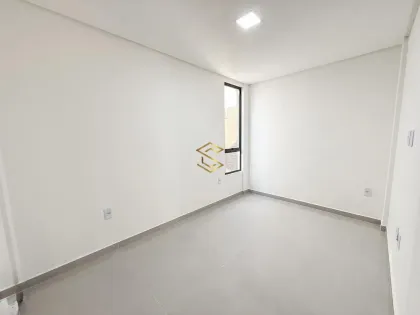 Casa 3 quartos com suíte no Monteville Residence Privê