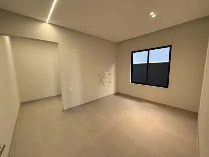 Casa em condomínio - Ecoville – 2 suítes e acabamento impecável - R$ 550.000