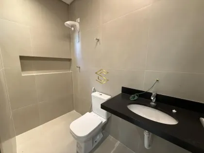 Casa em condomínio - Ecoville – 2 suítes e acabamento impecável - R$ 550.000