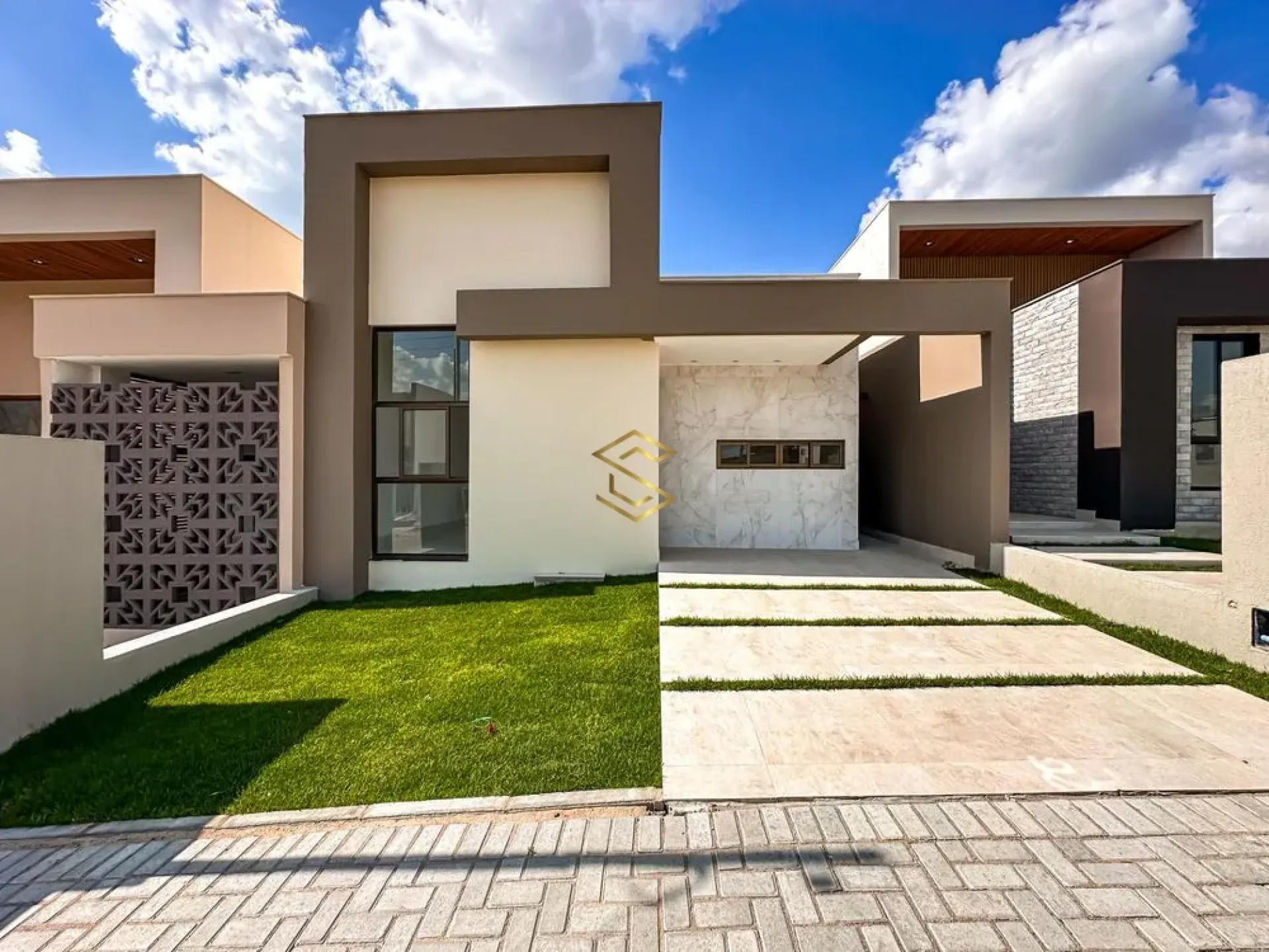 Casa térrea no Ecoville Residence, 3 quartos s/ 2 suítes, por R$ 535.000,00