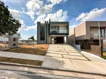 Excelente casa disponível no Alphaville Campina Grande, 4 SUÍTES, por R$ 2.500.000,00