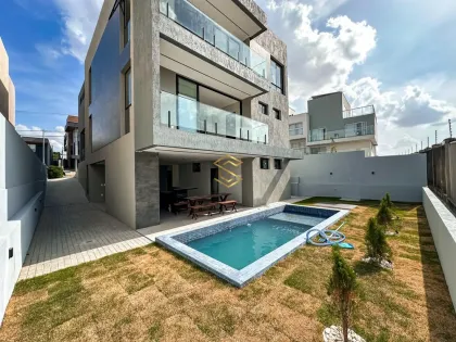 Excelente casa disponível no Alphaville Campina Grande, 4 SUÍTES, por R$ 2.500.000,00