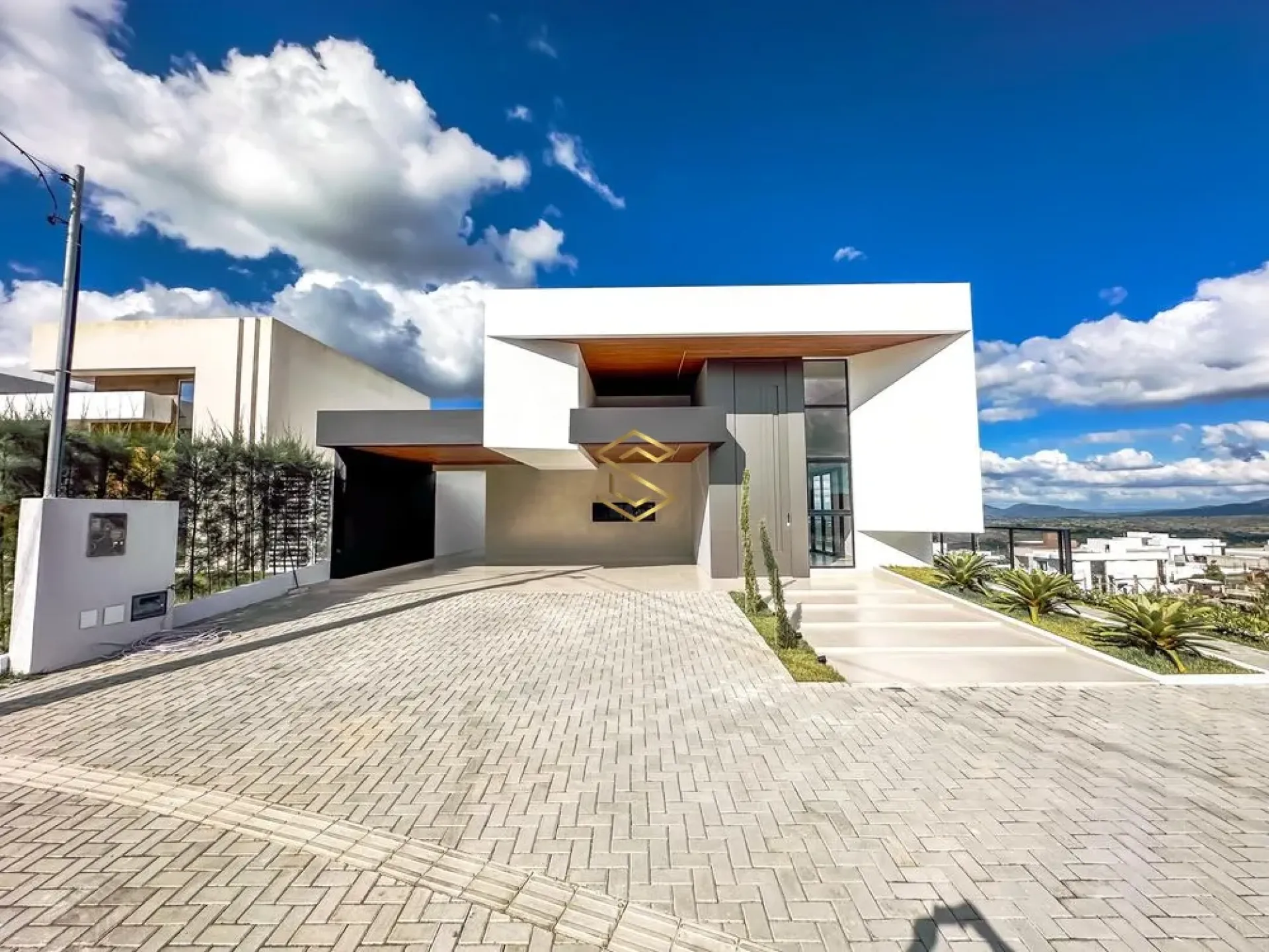 Casa no Terras Alphaville, 4 suítes, por R$ 1.950.000,00