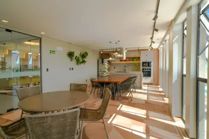 Casa no Ecoville Residence, 4 quartos e gourmet, R$ 950.000,00