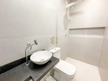 Casa no Ecoville Residence, 4 quartos e gourmet, R$ 950.000,00