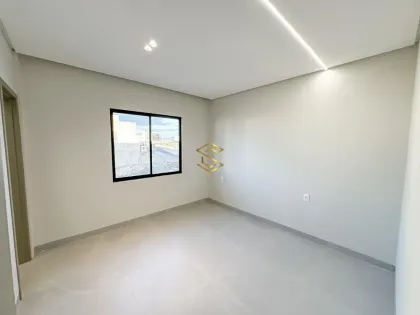 Casa no Ecoville Residence, 4 quartos e gourmet, R$ 950.000,00