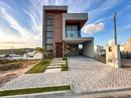 Casa no Ecoville Residence, 4 quartos e gourmet, R$ 950.000,00