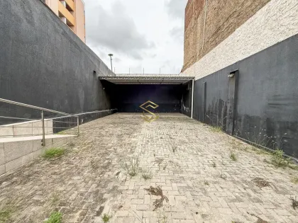 Prédio Comercial 157m² com 5 Escritórios + Estacionamento no Catolé