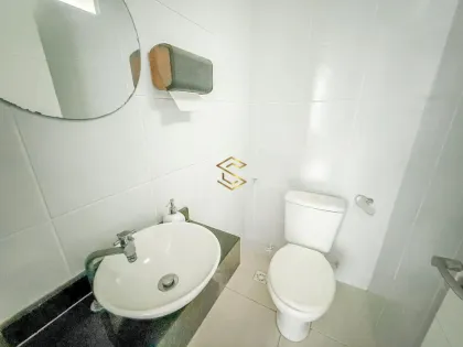 Prédio Comercial 157m² com 5 Escritórios + Estacionamento no Catolé