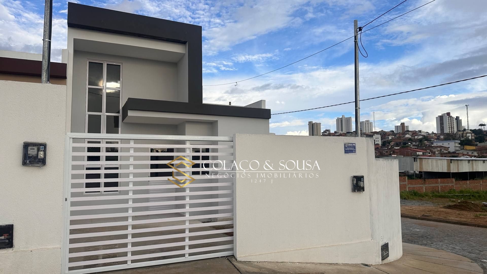Casa de Esquina Monte Santo - 3 quartos com suite
