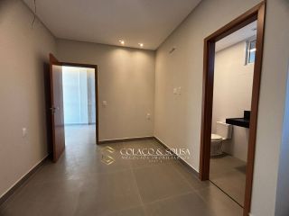 Casa em construção a VENDA no Village Sudoeste Privê