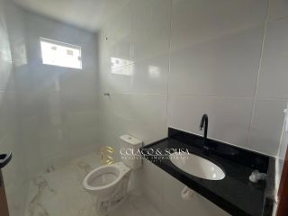 Casa duplex a venda no centenário