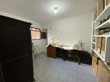 Casa GRANDE a Venda no bairro da Prata em Campina Grande, PB