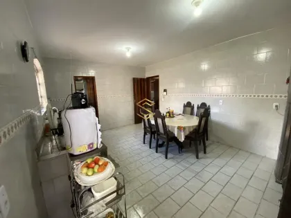 Casa GRANDE a Venda no bairro da Prata em Campina Grande, PB