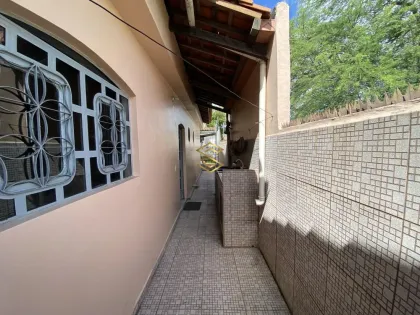Casa GRANDE a Venda no bairro da Prata em Campina Grande, PB