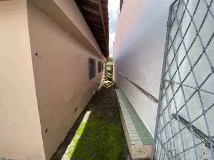 Casa GRANDE a Venda no bairro da Prata em Campina Grande, PB