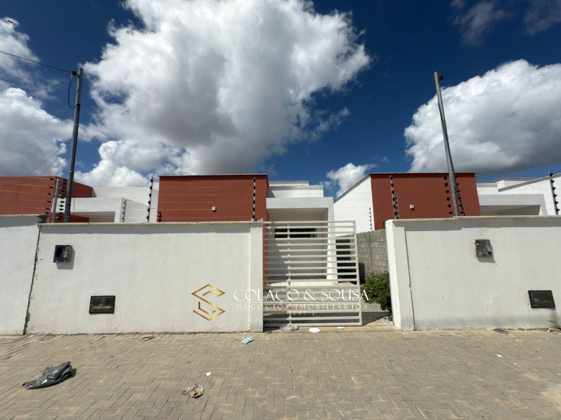 CASA 2 QUARTOS COM SUITE PRONTA PARA MORAR