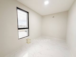Casa em condomínio fechado com 3 quartos | Jardins da Serra | R$ 399 mil