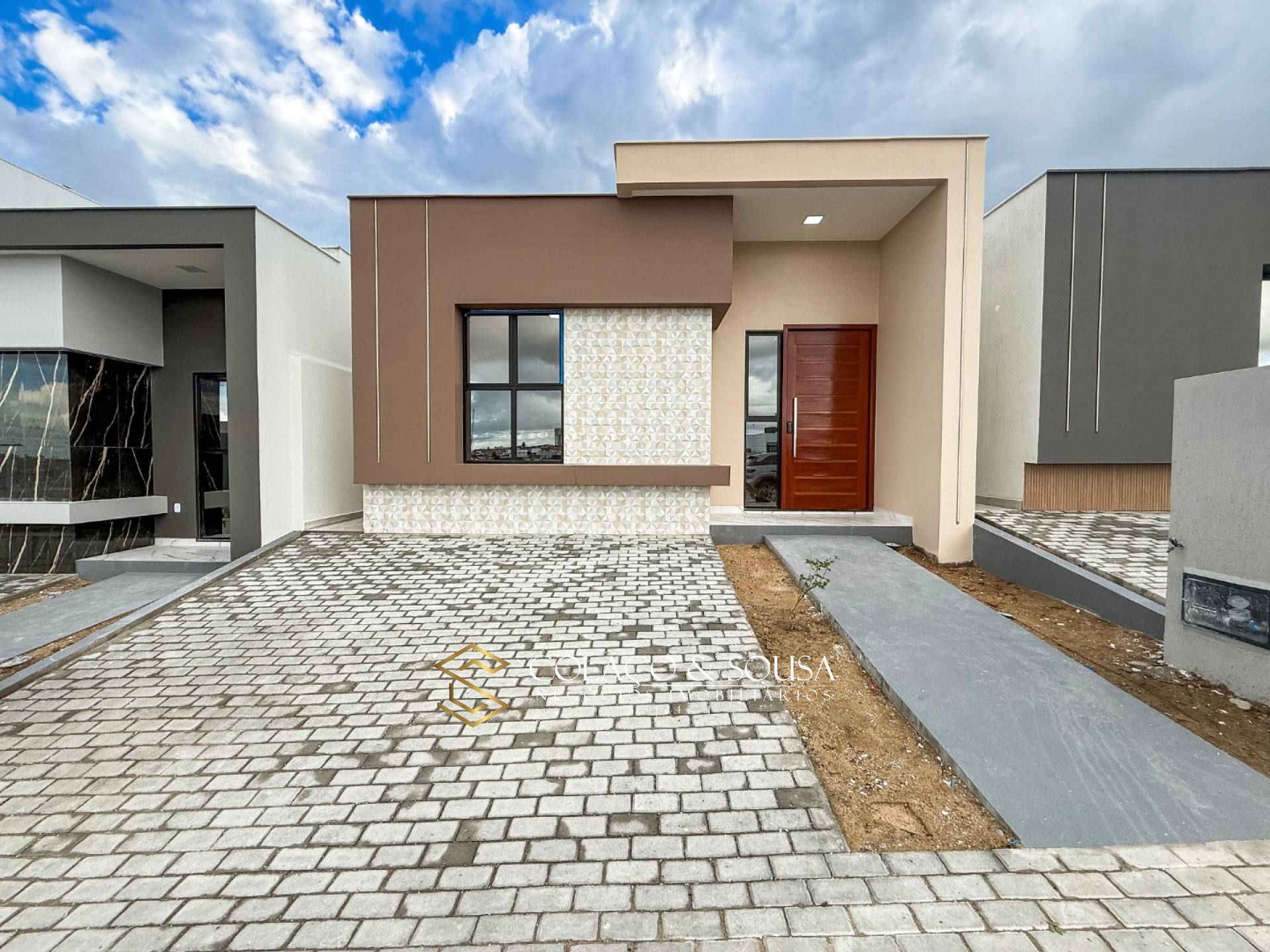 Casa Nova com 3 Quartos em Condomínio Fechado | R$ 399 Mil