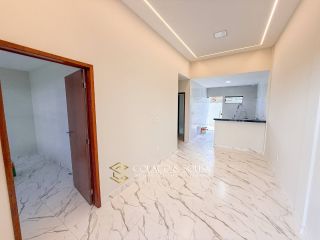 Casa térrea nascente com 1 suíte no Jardins da Serra