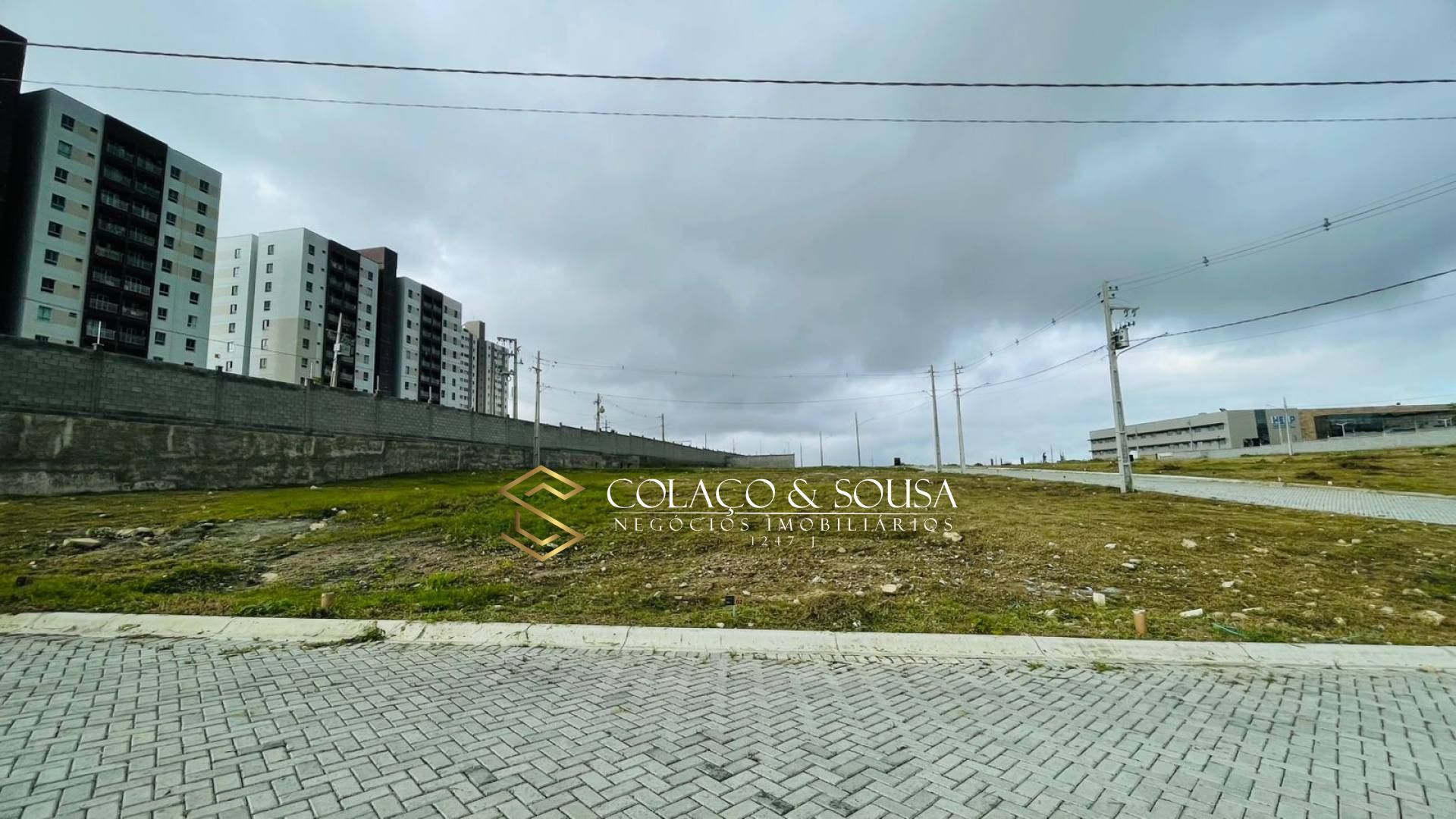 Lote / Terreno 8x20 no Condomínio PrimeVille Para Vender no bairro Malvinas em Campina Grande