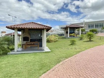 Lote à venda com 180m² no Monteville Residence Privê