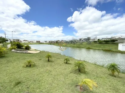 Lote à venda com 180m² no Monteville Residence Privê
