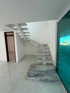 Casa Duplex a venda em condomínio fechado no bairro do Alto Branco com estrutura de lazer completa 