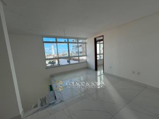 Casa Duplex a venda em condomínio fechado no bairro do Alto Branco com estrutura de lazer completa 