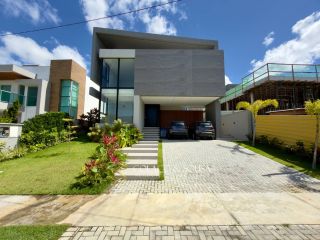 CASA NOVA A VENDA NO ALPHAVILLE MIRANTE com 04 suítes amplas e área de lazer privativa  