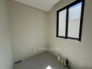 CASA NOVA A VENDA NO ALPHAVILLE MIRANTE com 04 suítes amplas e área de lazer privativa  